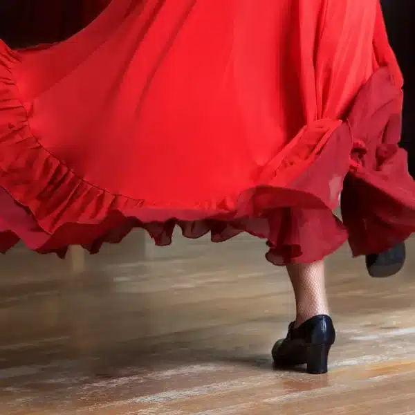 Flamenca bailando flamenco en Sevilla