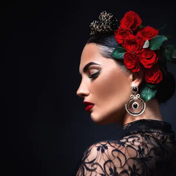 Flamenca con pendientes flmanecos