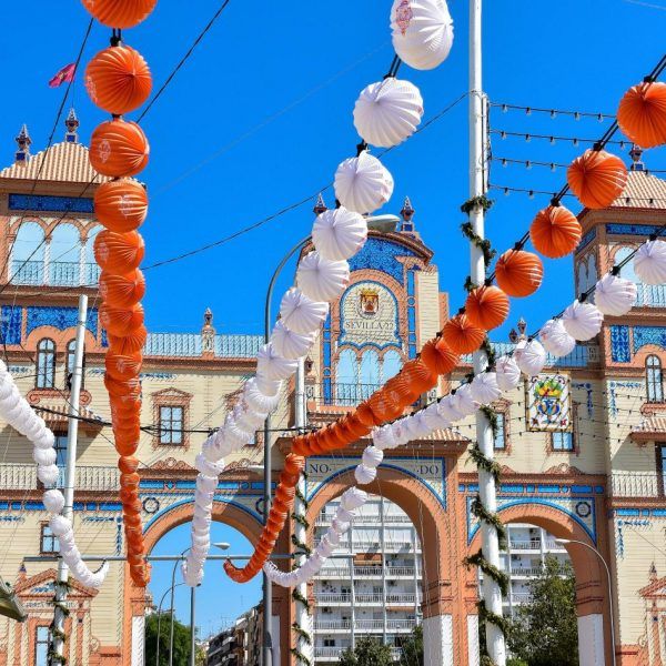 ¿Cual es el origen de la feria de abril en Sevilla?