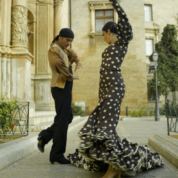 ¿Cómo se baila sevillanas? Paso a Paso para aprender este baile
