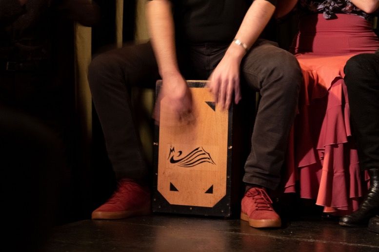 que instrumentos se utilizan en el flamenco