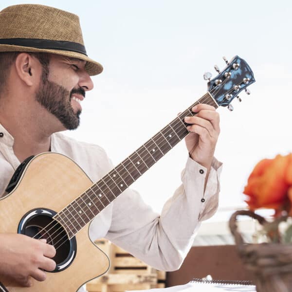 Las voces del cante andaluz flamenco: Conoce los grandes artistas